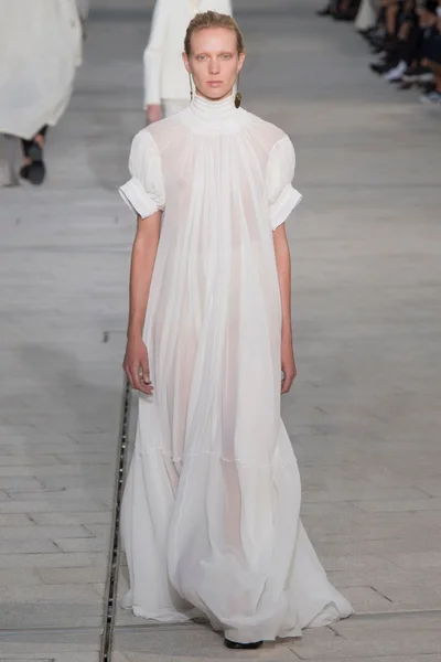 Look 38